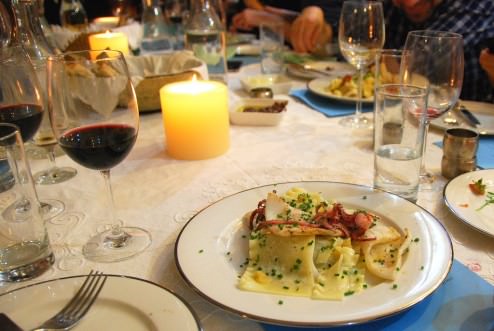 Seared calamari, pasta leaf, lemon confit, Turkish spinach, Beurre Blanc and sage sauce, chives