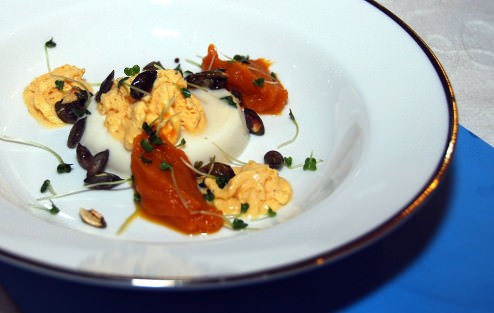 Chamomile panna cotta, five spices Hot - Cold butternut cream, candied pumpkin seeds