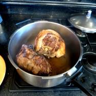 Lamb neck caramelized in a pot