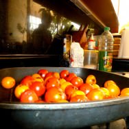 Roasting yellow and red cherry tomatoes