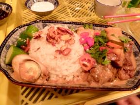 Beef Rendang: traditional beef stew, long cooking in coconut and palm sauce. Served with rice, peanuts and fresh cucumbers. A Malaysian wedding spicy dish (62 NIS).