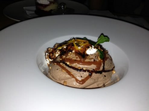 Espresso cream with caramelized almonds and delicate cheese pastry (42 NIS)